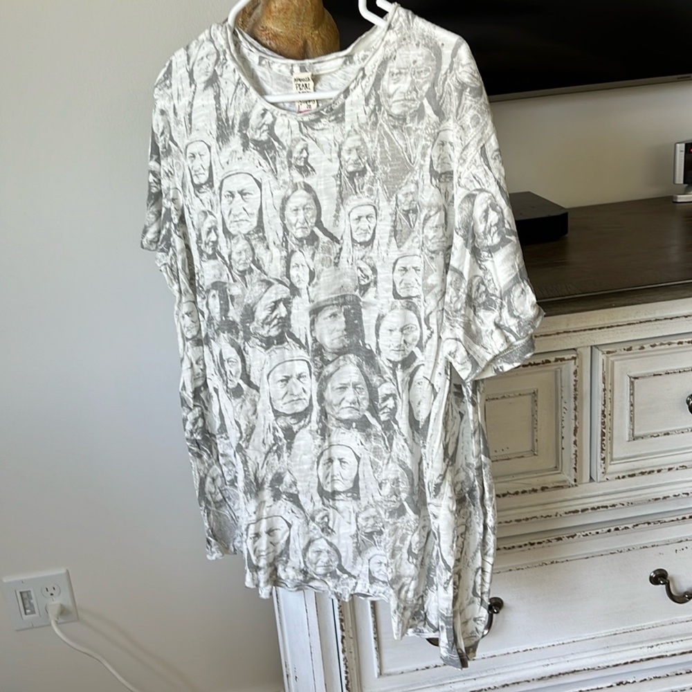 Magnolia Pearl True Heart Tee - Picture 6 of 9
